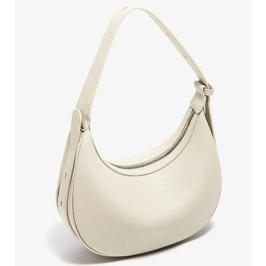 bolsa-feminina-foxer-modelo-meia-lua-elegance-branca-lateral-design-minimalista-fecho-dourado