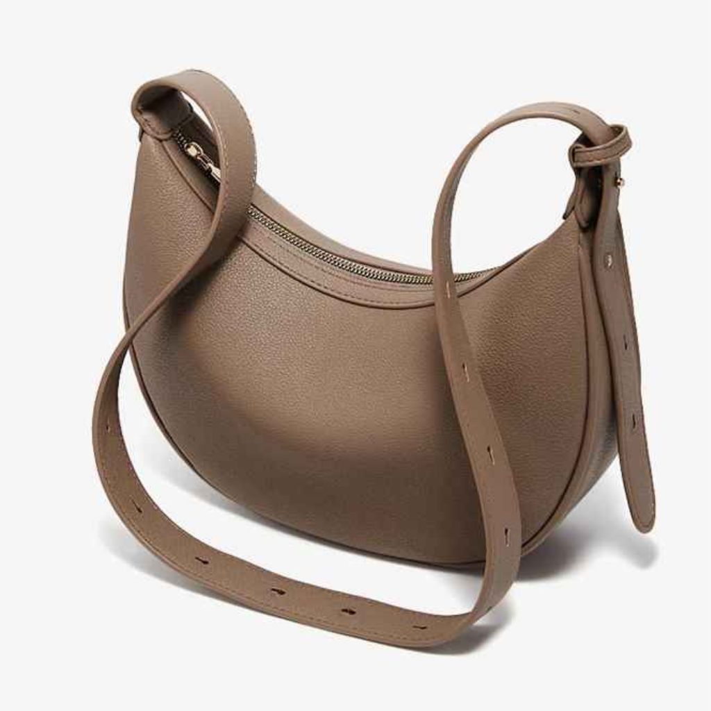 bolsa-feminina-foxer-modelo-meia-lua-elegance-marrom-alça-ajustável-fecho-metálico